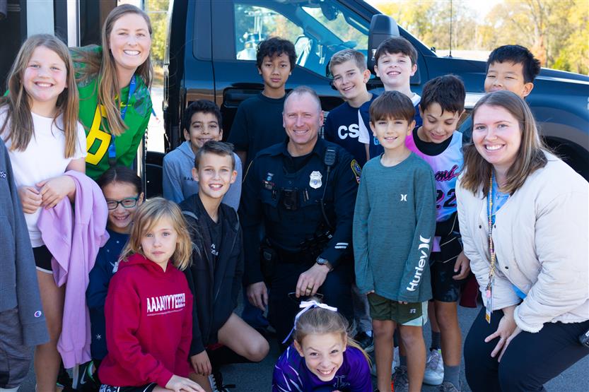 Creekside Elementary hosts Career Day